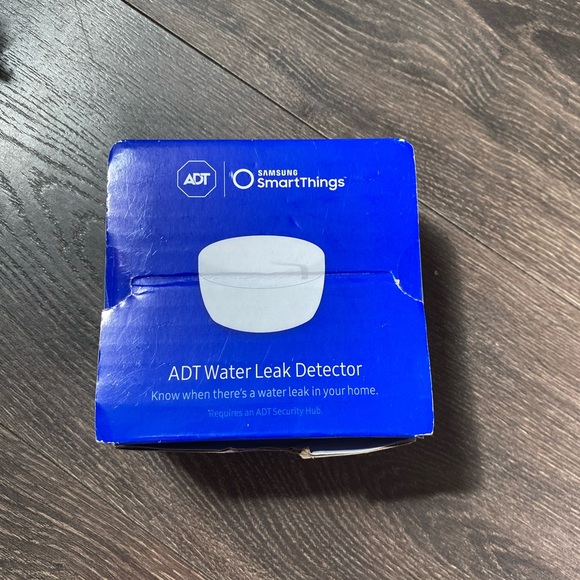 Samsung Smart Things ADT Zigbee Water Leak Detector - Picture 1 of 4